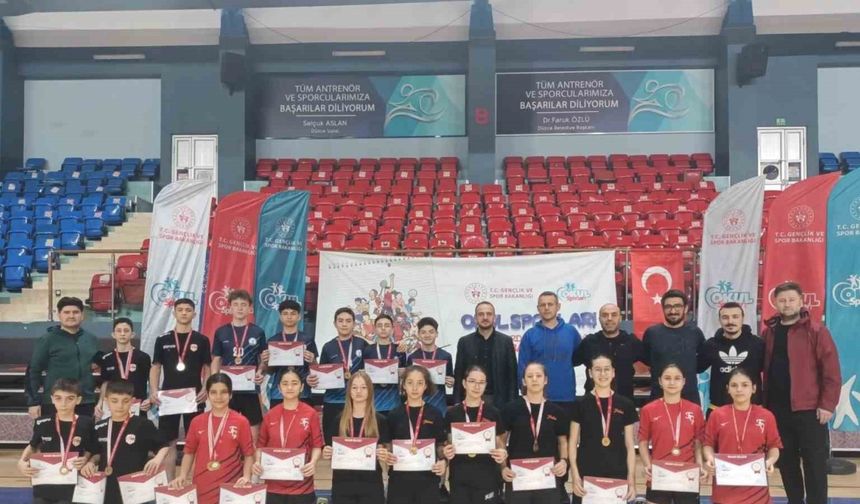 Badmintonda şampiyonlar belli oldu