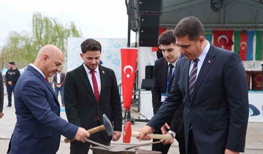 Düzce Üniversitesi’nde Nevruz Bayramı coşkuyla kutlandı
