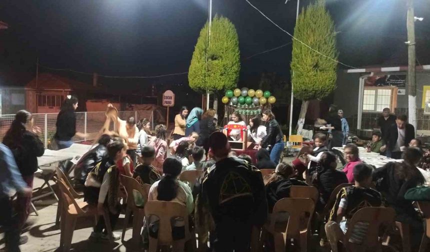Eski ramazanları okul bahçesinde yaşattılar