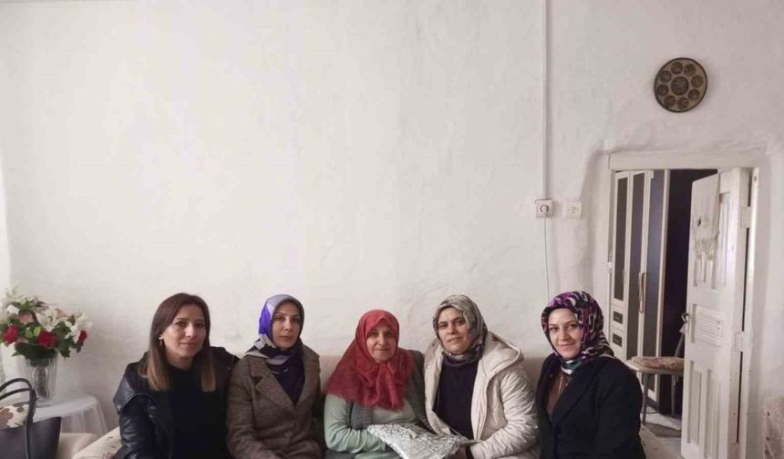 Kaymakam Koşansu’dan yaşlılara ziyaret
