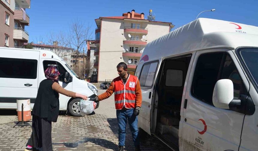 Muş’ta Türk Kızılay Aşevi’nden 72 bin kişiye sıcak yemek dağıtıldı