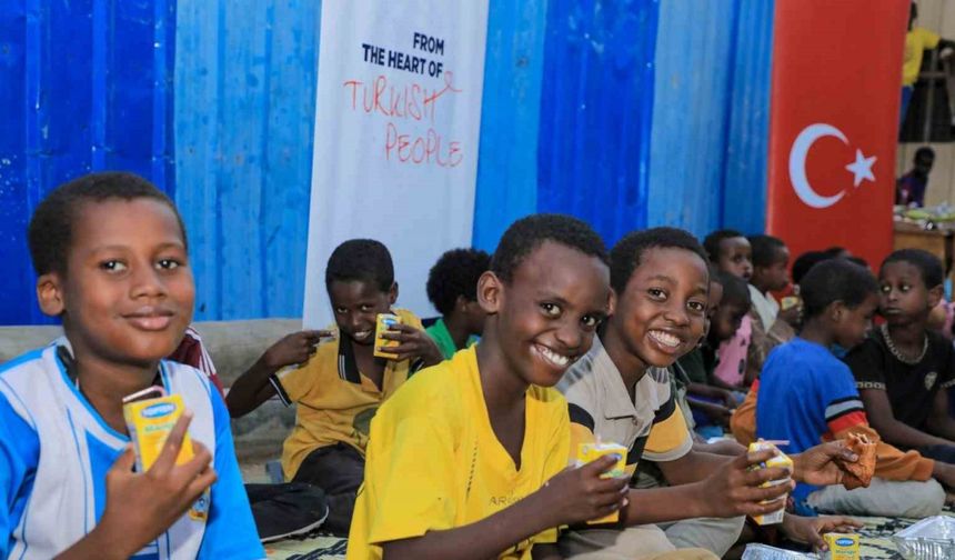 TİKA, Ramazan’ın bereketini Somali’deki yetimlerle paylaşmaya devam ediyor