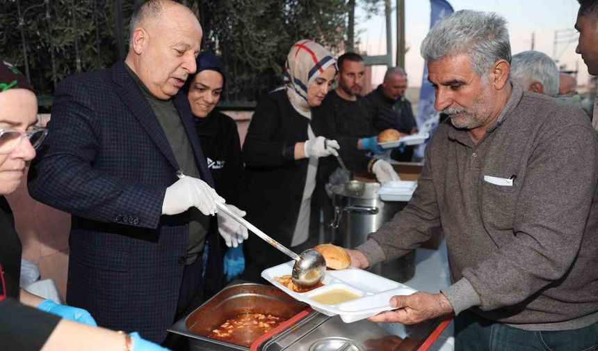 Yüreğir Belediyesinin mutfağı Ramazan’da aralıksız çalışıyor