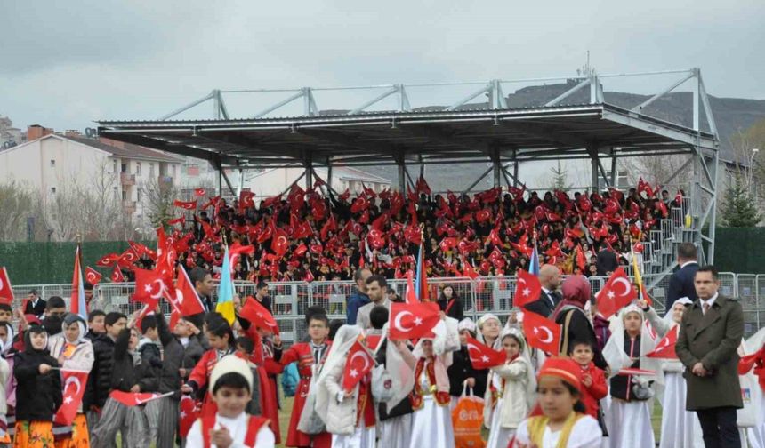 Kars’ta 23 Nisan coşkuyla kutlandı