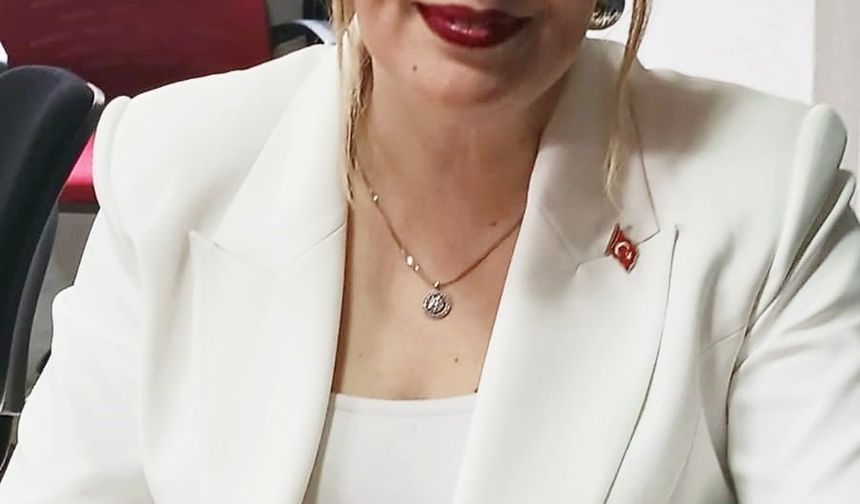 Kütahya’da edebiyat öğretmeni Nuray Doğan’ın "Bana Emanet" isimli şiir kitabı yayınlandı