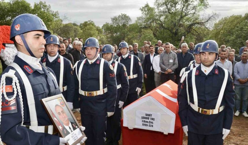 Mardinli şehit uzman çavuş son yolculuğuna uğurlandı