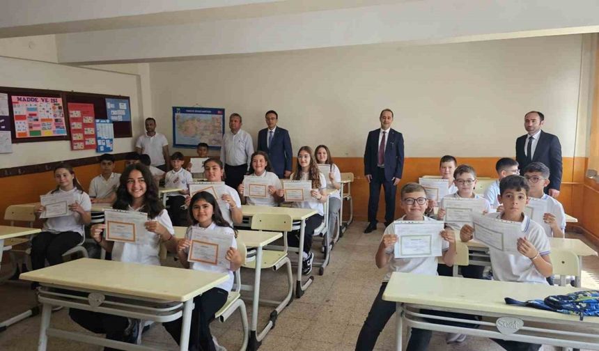 Bandırma’da karne heyecanı