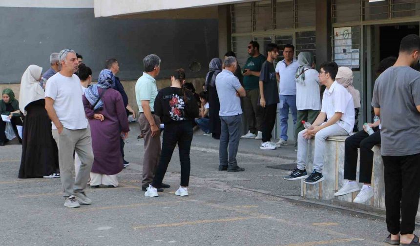 YKS maratonu ilk oturumu TYT ile başladı