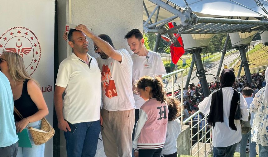 Ayçiçeği Bisiklet Vadisi'nde Sağlık Standı Yoğun İlgi Gördü