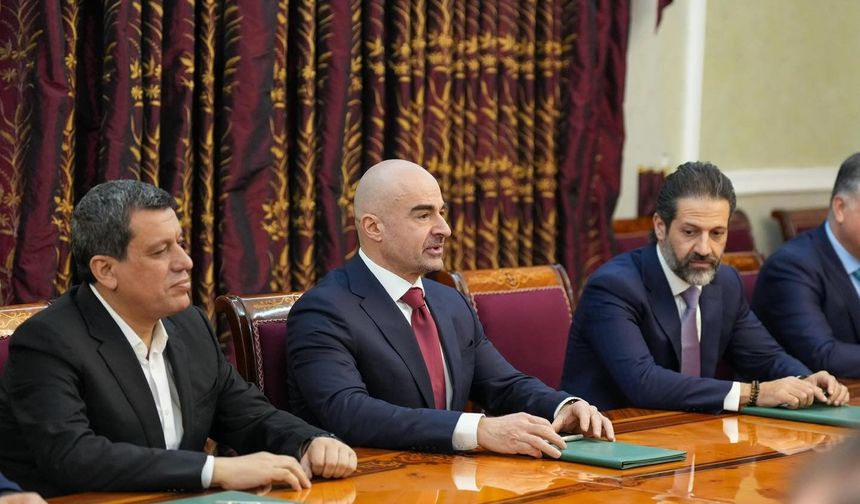 ABD'nin Suriye Özel Temsilcisi Barrack, terör örgütü SDG elebaşı Mazlum Abdi ile görüştü