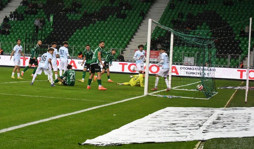 Trendyol 1. Lig: Sakaryaspor: 4 - Adana Demirspor: 0