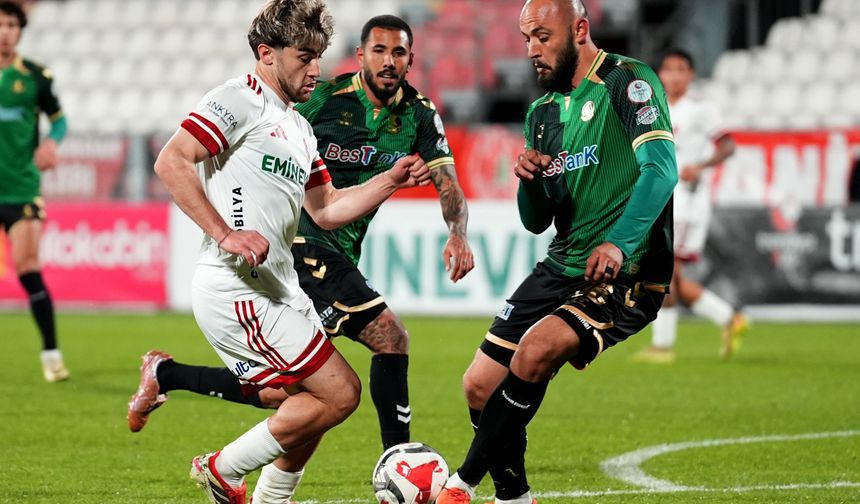 Trendyol 1. Lig: Ümraniyespor: 2 - Sakaryaspor: 0
