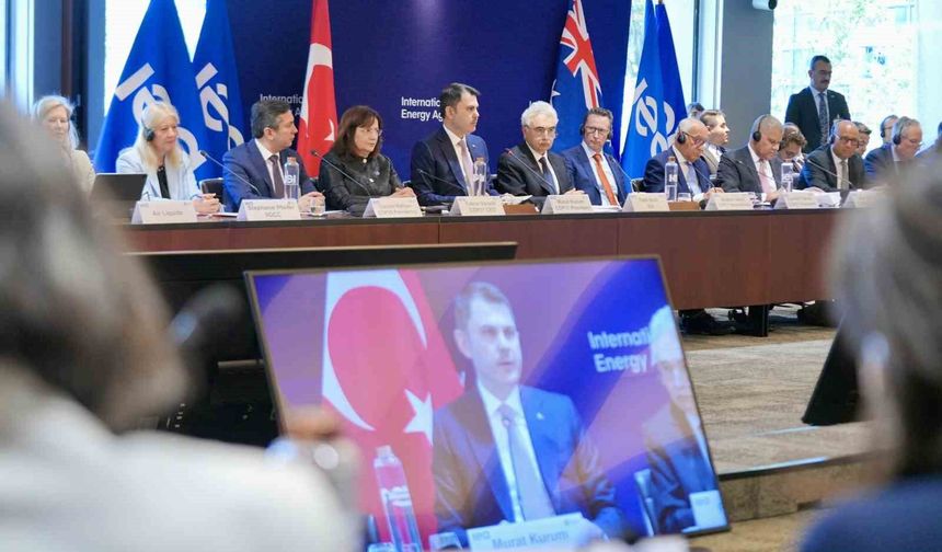 Bakan Kurum: 'COP31 eylem gündemimizde enerji arzı güvenliğini önceleyen temalara özellikle yer verdik'