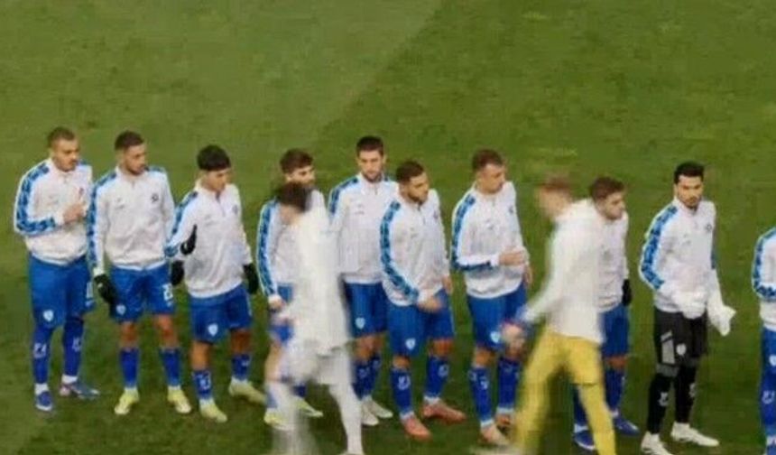 Bosna Hersek Ümit Milli Futbol Takımı oyuncuları, İsrailli futbolcuların elini sıkmadı