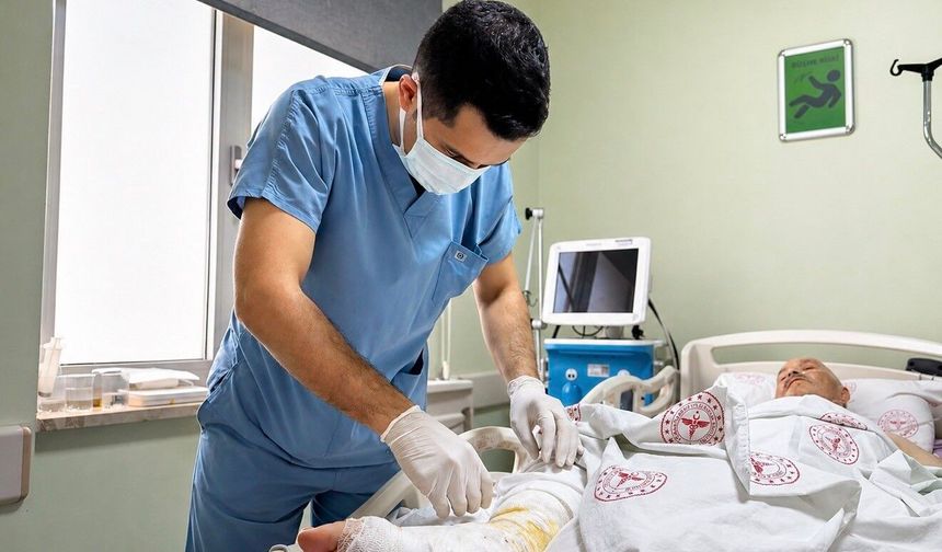 Düşme sonrası gittiği hastanede nadir görülen ölümcül hastalığa yakalandığını öğrendi