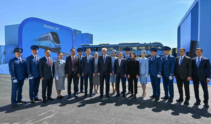 Astana'da Hafif Raylı Sistem hizmete açıldı