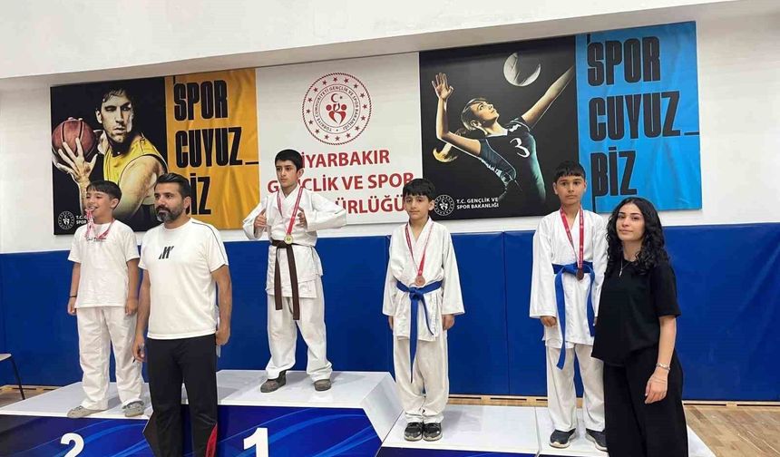 Çermikli sporcular madalyalarla döndü