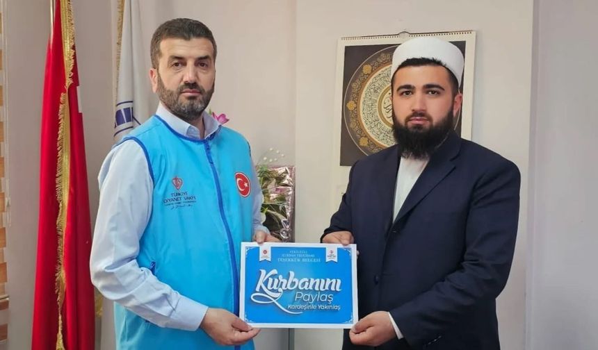 Çermik'te görevli imam 54 kurban bağışı topladı