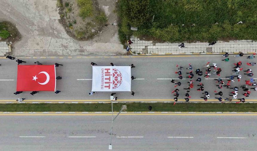 Çorum'da gençlerden 'Şehitlere Saygı ve Vefa Yürüyüşü'