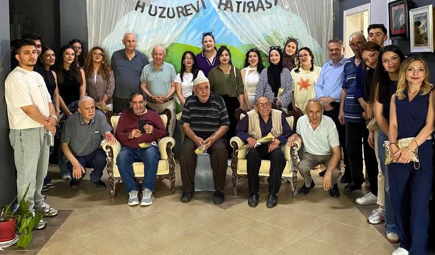 Öğrenciler huzurevi sakinleriyle buluştu