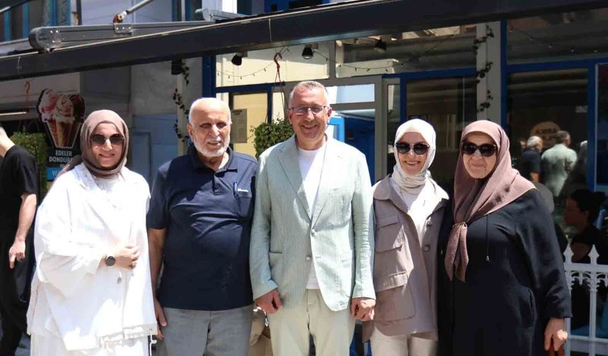 Menekşe Sanat Sokağı Faaliyete başladı