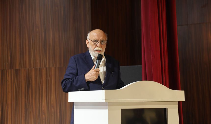 “Modern dünyanın bunalımını insan merkezli bakış aşar”