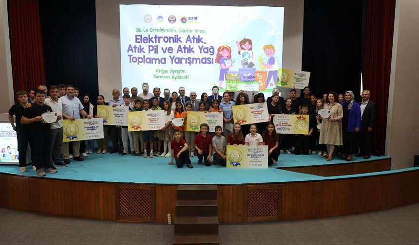 Sakarya’da öğrenciler ayrışan her atıkla geleceğe umut taşıdı