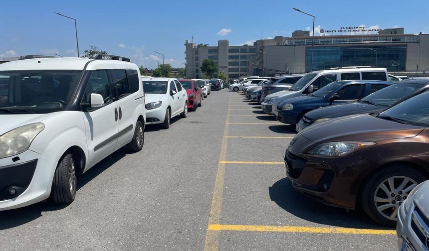 Sakarya Eğitim ve Araştırma Hastanesi'nde otopark çilesi