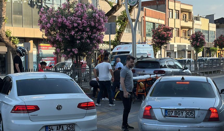 Yaya geçidinden geçerken otomobilin çarptığı kadın yaralandı