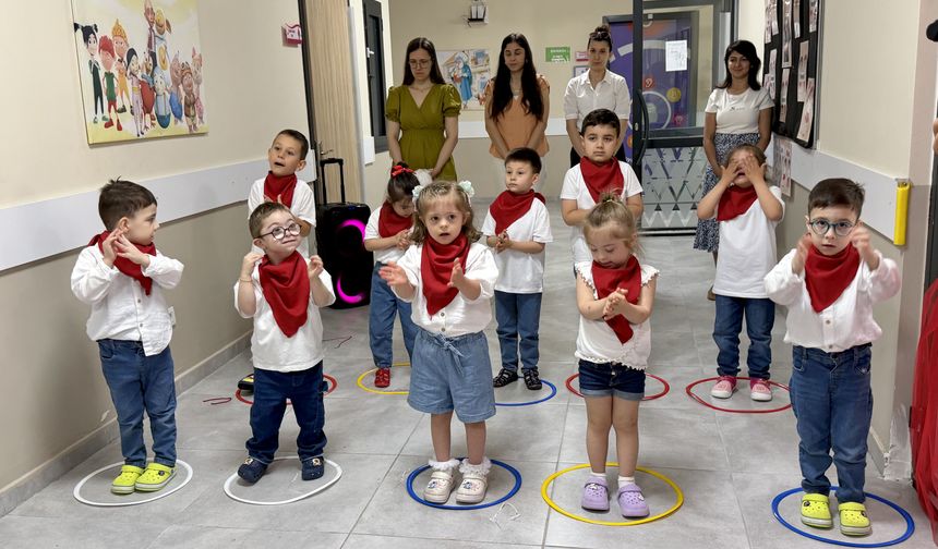 Özel gereksinimli çocuklar için 'oyuncak kütüphanesi' açıldı