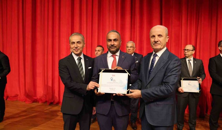 BARÜ'ye YÖK'ten 'Spor Dostu Kampüs' ödülü