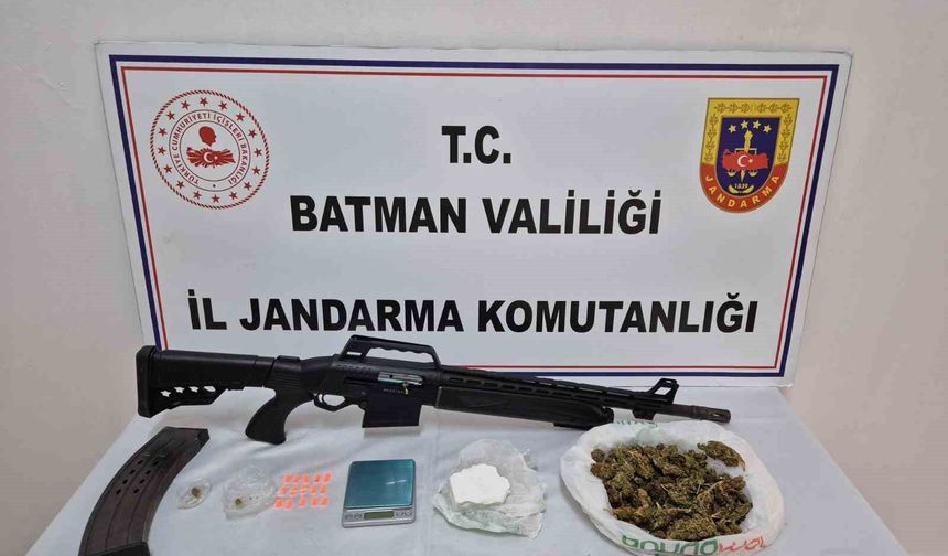 Batman'da uyuşturucu operasyonu: Kokain ve skunk ele geçirildi, 1 kişi tutuklandı