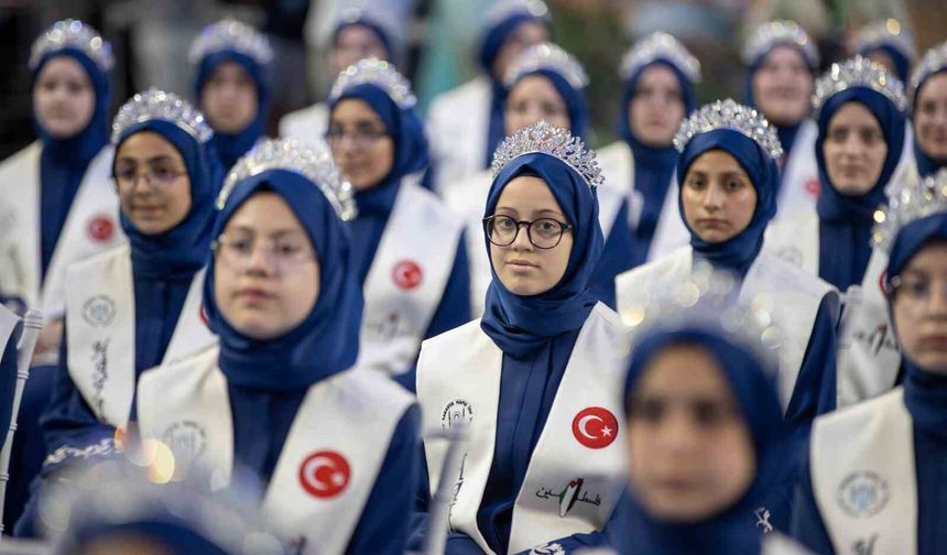 Cumhurbaşkanı Yardımcısı Yılmaz, Sakarya'da Hafızlık İcazet Merasimi'ne katıldı
