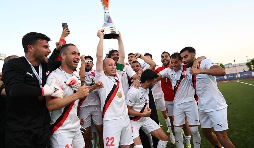 KKTC Milli Futbol Takımı, Padania'yı 6-1 yenerek CONIFA Avrupa şampiyonu oldu