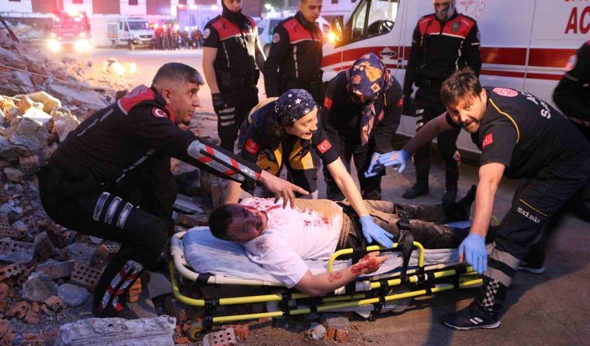 Trabzon'da deprem tatbikatı gerçeğini aratmadı
