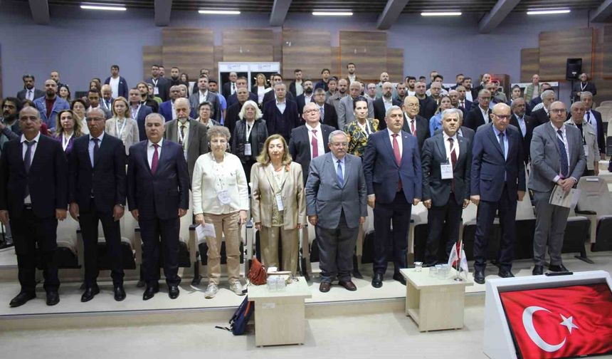 Uluslararası Kanatlı Üretiminde Dijitalleşme ve Sağlık Kongresi tamamlandı