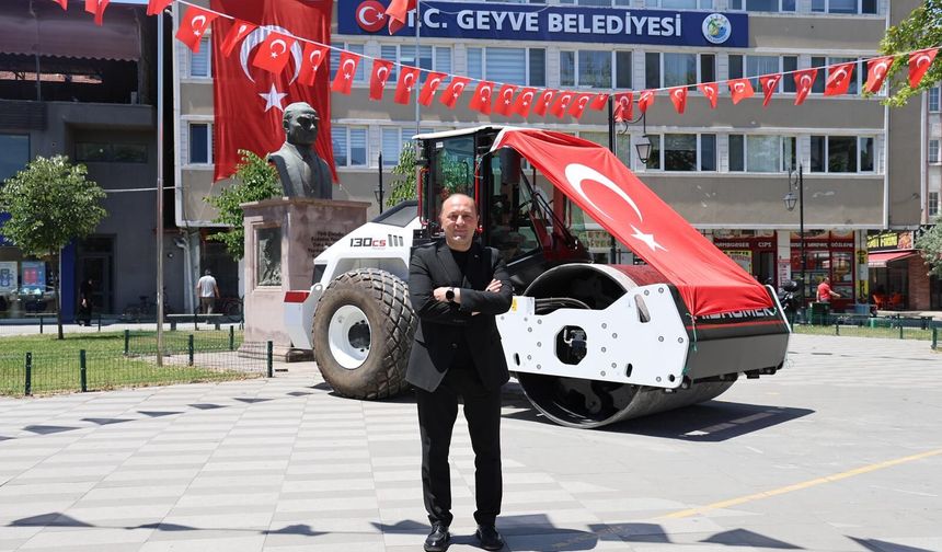 Geyve Belediyesi araç envanterine yeni silindir kazandırdı