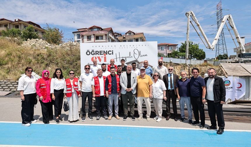 Serdivan'da Öğrenci Evi Projesinin Temeli Atıldı