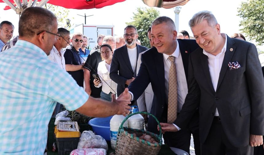 Serdivan Köylü Pazarı Hizmete Açıldı