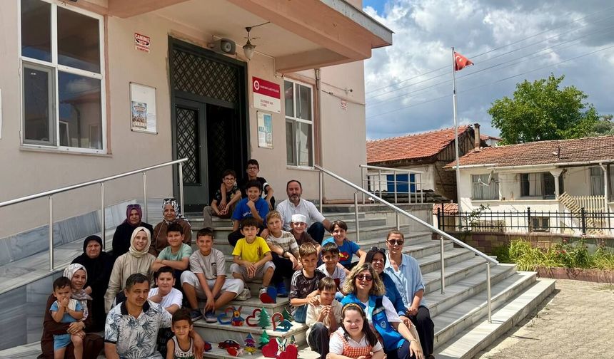 Gezici umut atölyesi mahalle mahalle umut taşıyor