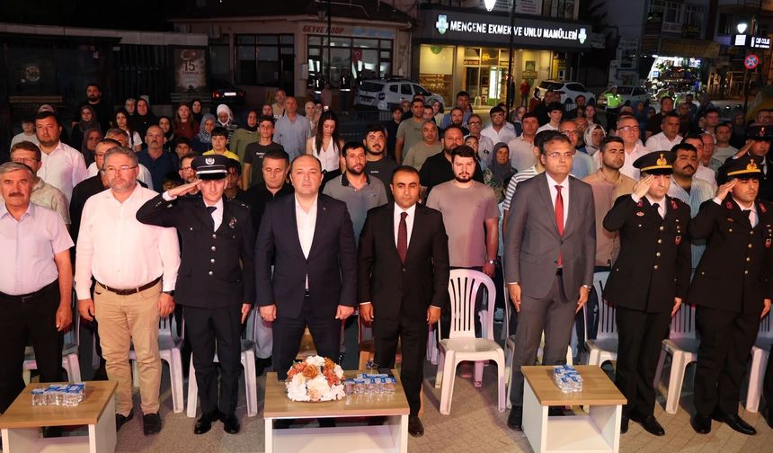 15 Temmuz Demokrasi ve Birlik Günü Geyve'de düzenlenen programla anıldı