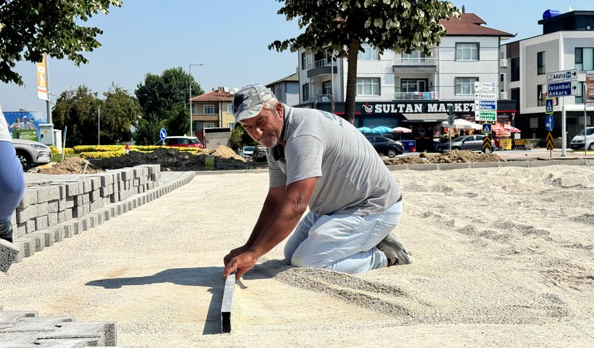 Serdivan Köylü Pazarı'nda Çalışmalar Sürüyor