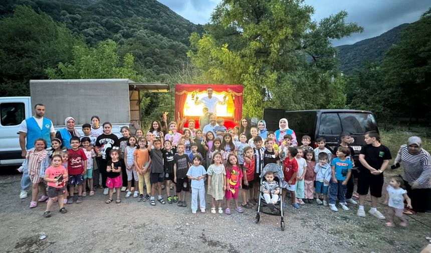 Yaz neşesi yüzlerce çocukla buluştu