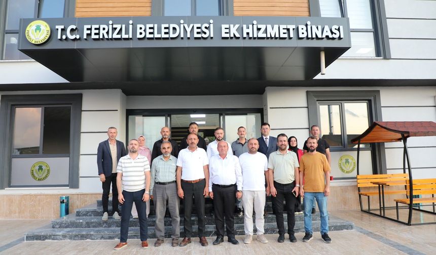 Başkan Ata, Siyasi Parti İlçe Başkanlarıyla Akom Toplantı Salonu’nda Buluştu