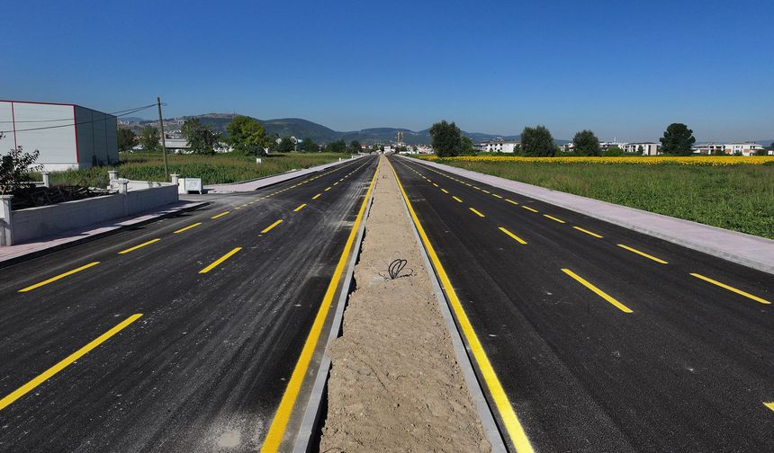 Şehir merkezi-Yenikent bağlantısında çizgiler tamam, yol ulaşıma açıldı