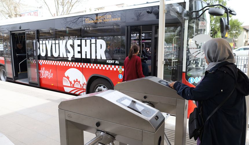 Büyükşehir aktarma ve ‘iki sefer, tek ücret’ sistemiyle bütçelere büyük katkı sundu