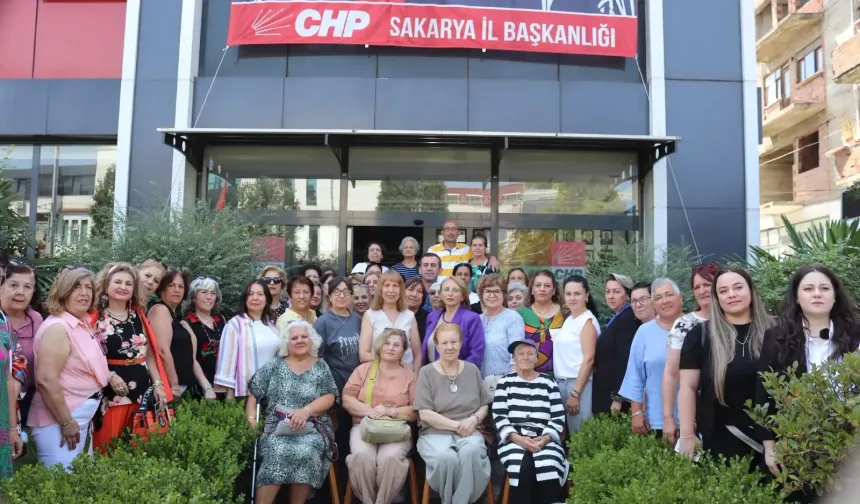 CHP Sakarya Kadın Kollarında Toplu İstifa