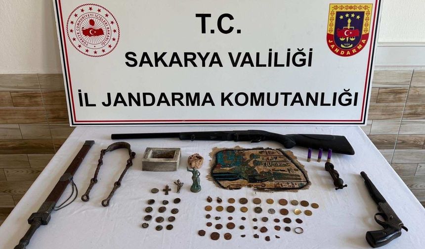 Karasu’da “Anadolu Mirası” Operasyonu: 63 Parça Tarihi Eser Ele Geçirildi