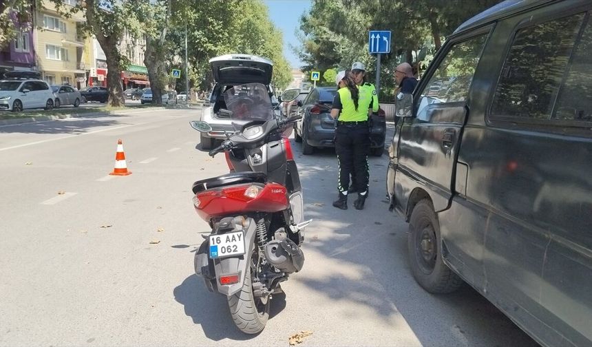 Bursa'da sahte plakalı motosikletin sürücüsü gözaltına alındı