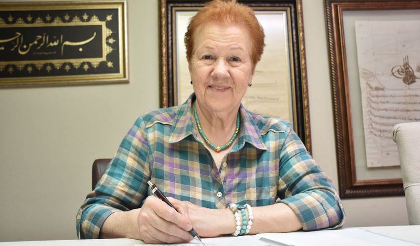 Emekliliğinde tanıştığı hat sanatı tutkusu oldu